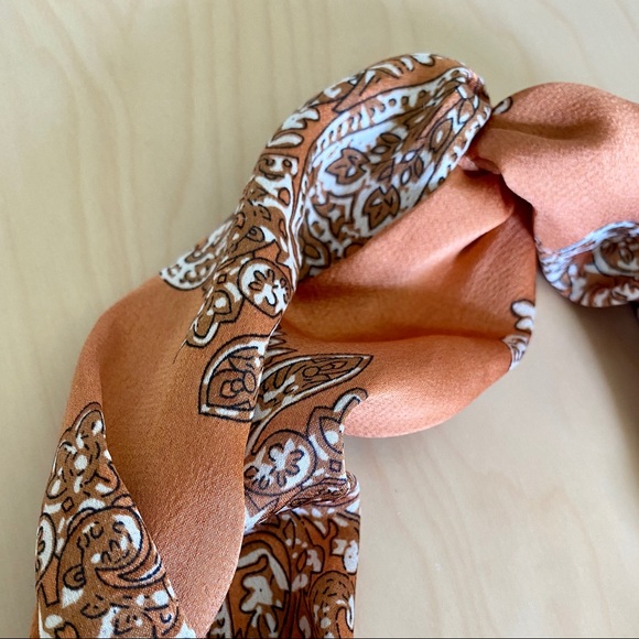 New Stretchy Brown Paisly Hairband - Picture 2 of 5